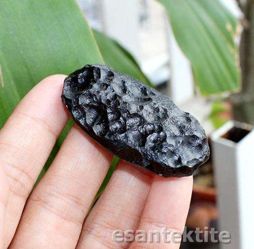 Tektite/Meteorite - origin THE MOON!?