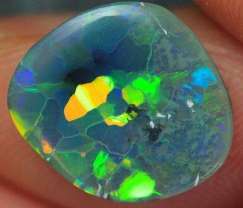 TOP SOLID LIGHTENING RIDGE  OPAL (N4-PUZZLE) 3.5Ct - 12.0 x 11.8mm