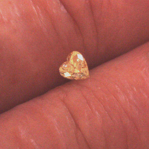 JUST JEWELS - DIAMOND - Heart cut Cape Yellow (Q/R VS2 - 0.42 Ct)