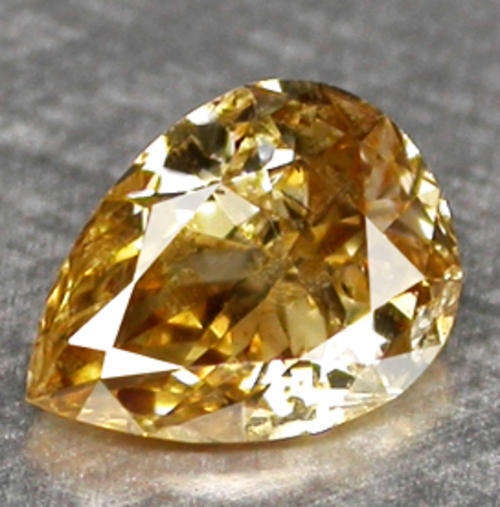 JUST JEWELS - DIAMOND PEAR  (Cognac Yellow SI3   - 0.20 Ct)