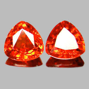 GLORIOUS GOLDEN ORANGE SAPPHIRE TRILLIAINT PAIR (4.0mm - 0.75 TCt)