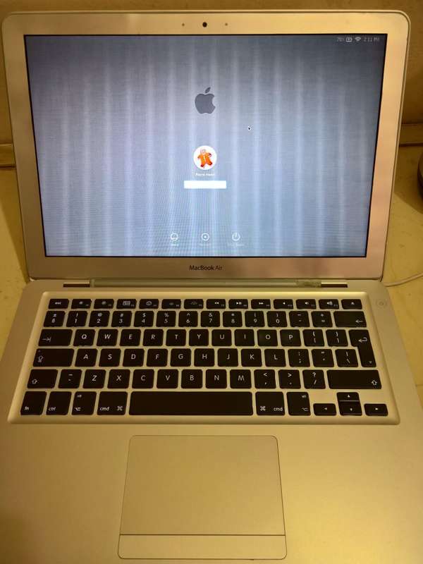 MacBook Air "Core 2 Duo" 1.6 GHz 13"