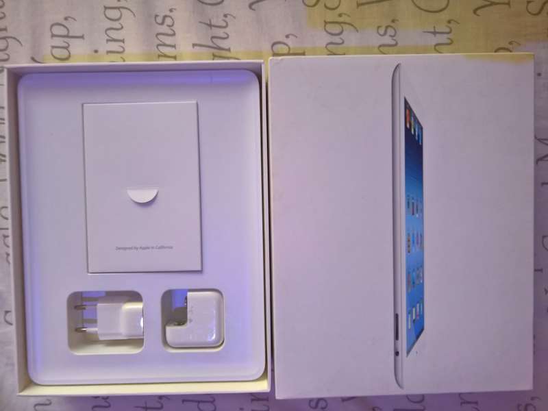 iPad 3rd Generation - White 16GB Wi-Fi