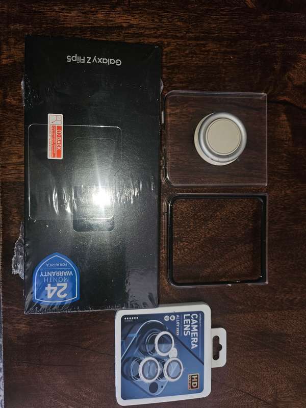 Samsung Galaxy Flip 5 Brand New Sealed