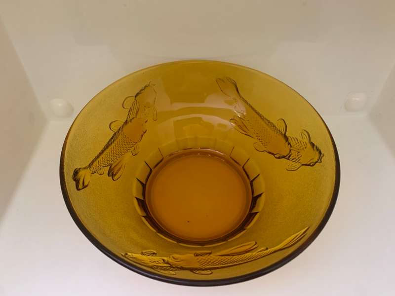 Large 26cm Amber Glass Salad Bowl with Koi Fish, Embossed, Amber Large Serving Bowl, Depression