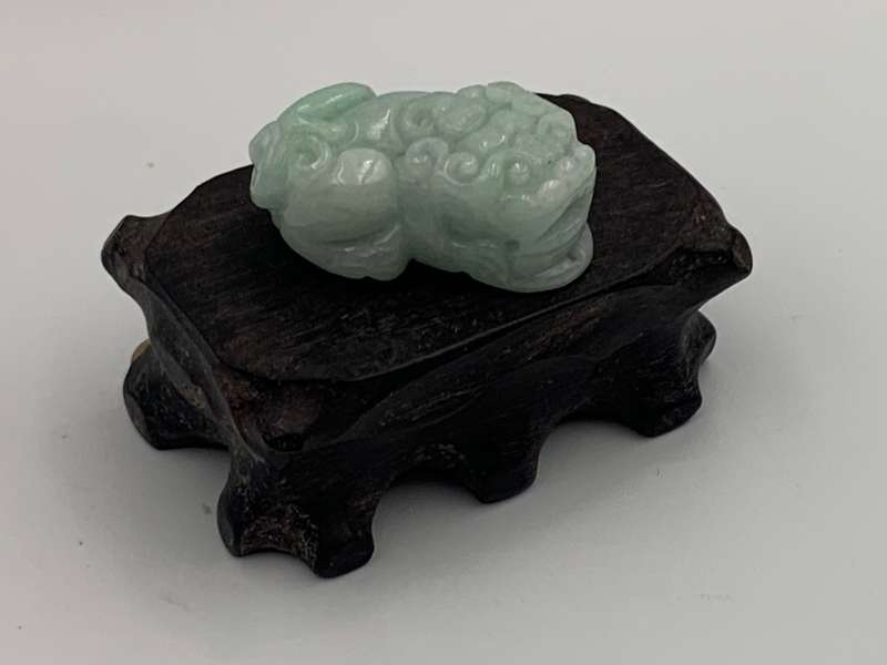 Foo Dog - Reduced !Vintage Ice Waxy Green Feng Shui Jadeite Wealth Pixiu Jade Pendant with Pedestal