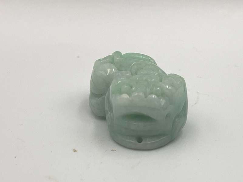 Foo Dog - Reduced !Vintage Ice Waxy Green Feng Shui Jadeite Wealth Pixiu Jade Pendant with Pedestal
