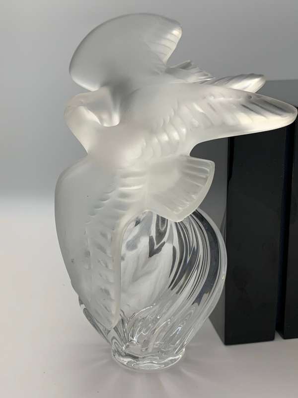 Vintage Nina Ricci L`Air du Temps Perfume Bottle with Lalique Frosted Kissing Doves Stopper - Signed