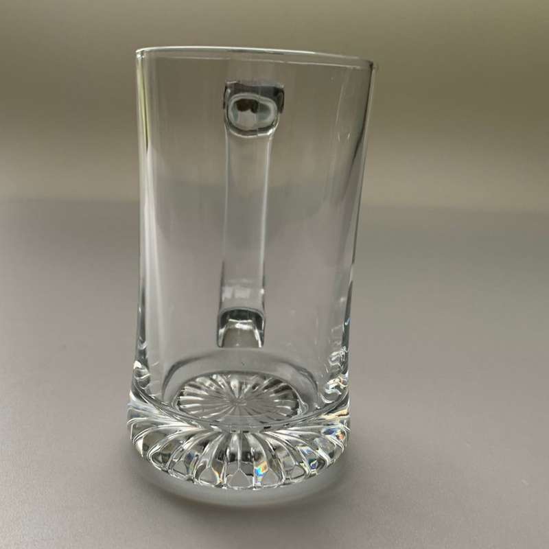 Large Clear Glass Beer Mug with Star Design Bottom & Pewter Thumb Grip - 350ml