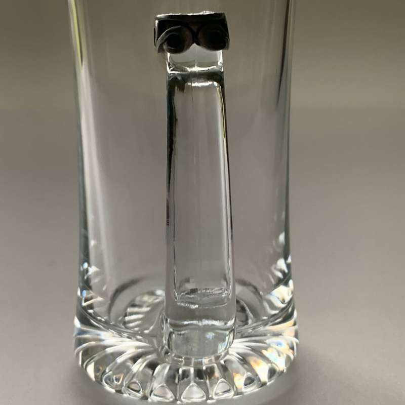 Large Clear Glass Beer Mug with Star Design Bottom & Pewter Thumb Grip - 350ml