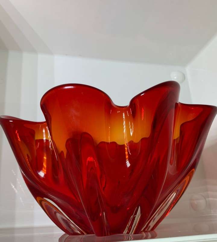 Iwatsu Glass Co Hineri Red Candy Apple Pinched Side Centerpiece Bowl, Japanese Art Glass, 1960s-70s