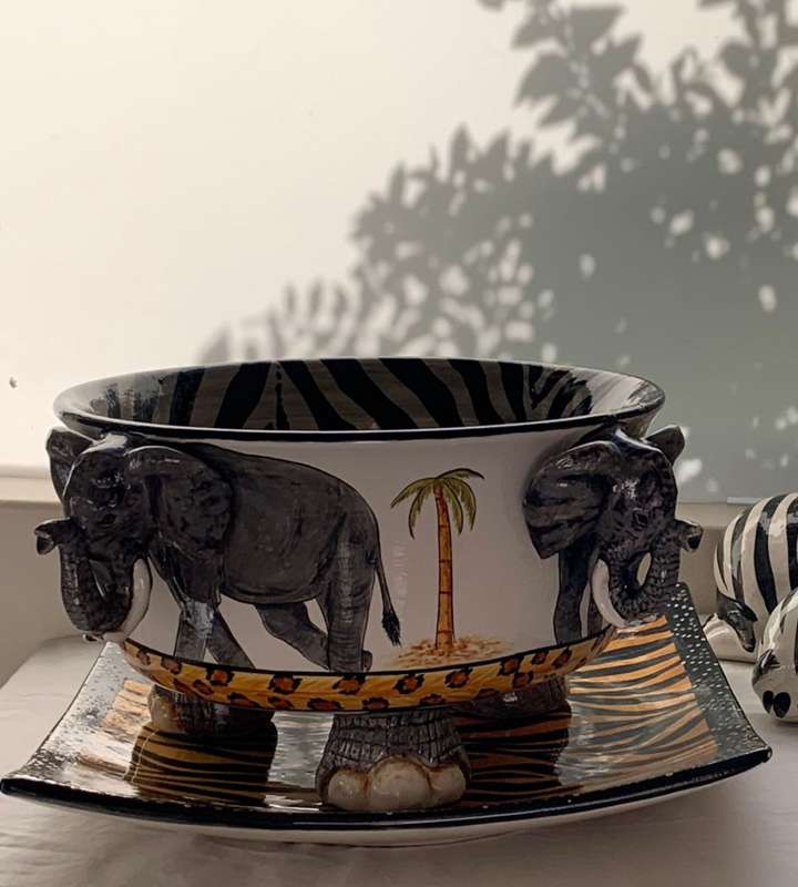 41cm Hand-Painted African Elephant Bowl and Tray Set - Nivek Ceramics