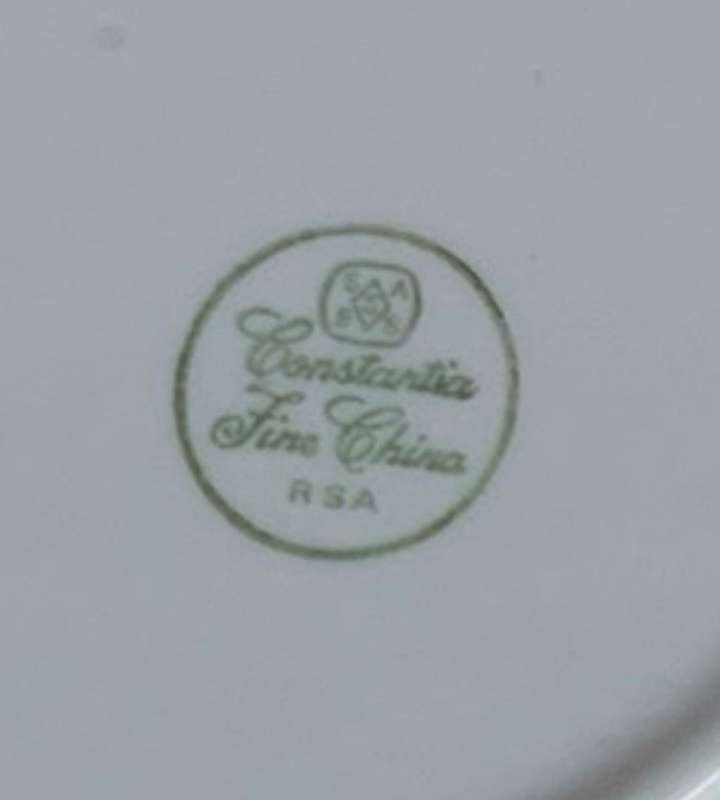 Constantia Blue and White Coaching Scenes `The Red Lion` Fine China Plate - 24.5cm