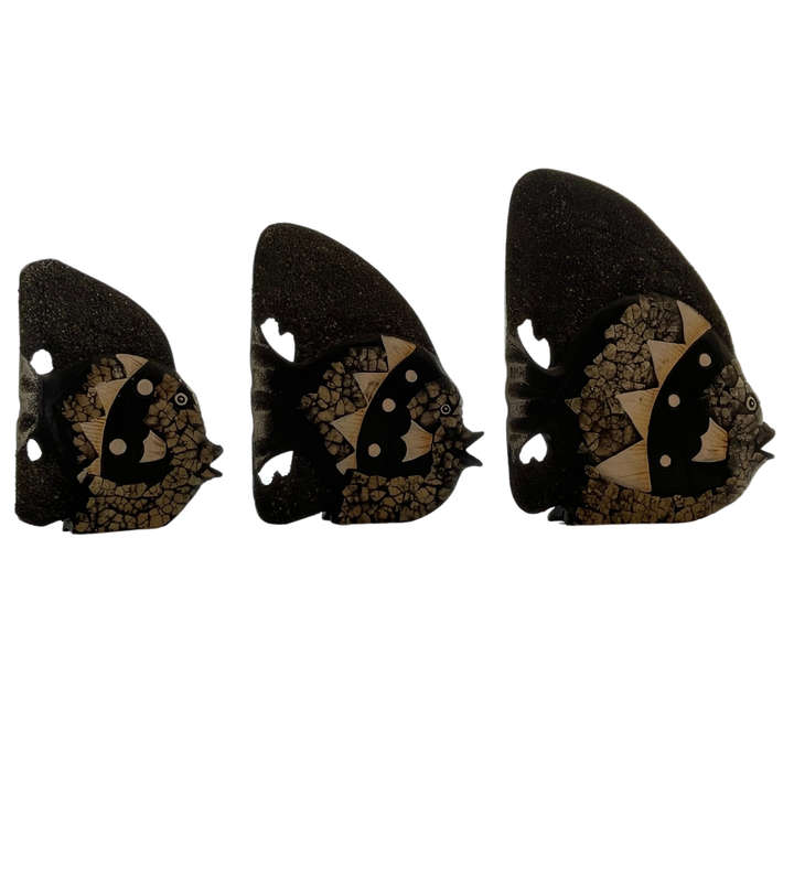 Modern 3-piece wooden coastal table décor set, featuring fish adorned with shell decorated mosaic