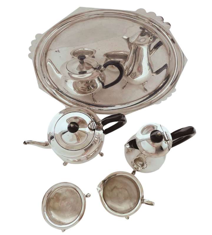 Reduced! - Vintage Yeoman of England 5-Piece Tea Service Set - Silver Plated