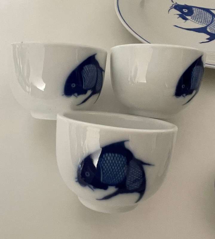 28-Piece Vintage Chinese Blue Koi Fish Dinnerware Set - Bowls, Plates, Spoons, Sauce Bowls, and Cups
