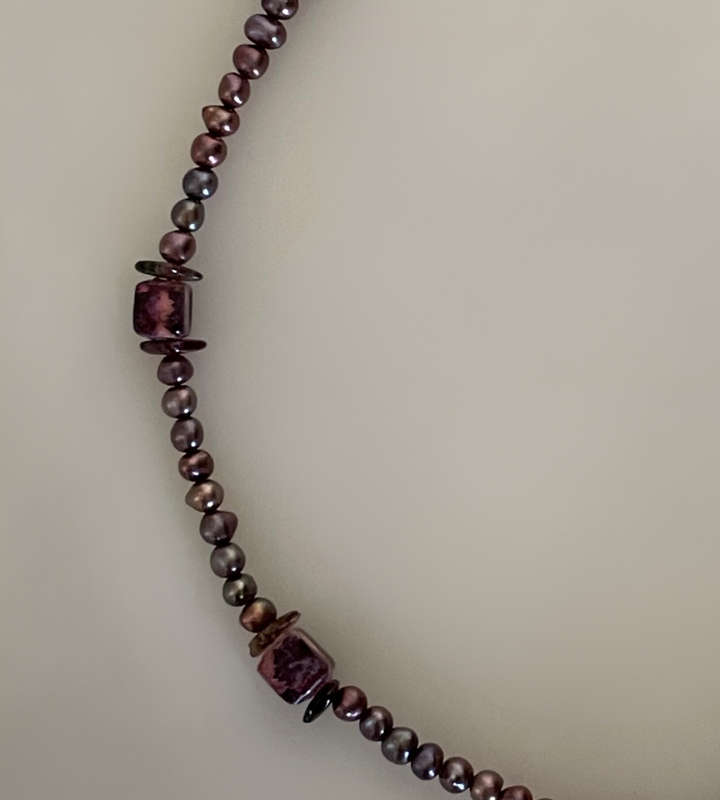 Genuine  Baroque Seed Pearl Choker Necklace with Amethyst Quartz and Enamelled Glass Beads