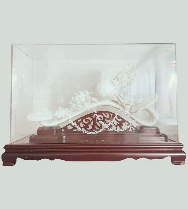 Reduced ! Chinese porcelain Artwork - Auspicious & Favoring White Porcelain Ornament