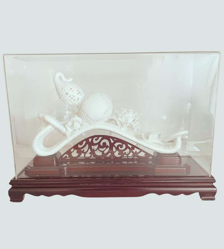 Reduced ! Chinese porcelain Artwork - Auspicious & Favoring White Porcelain Ornament