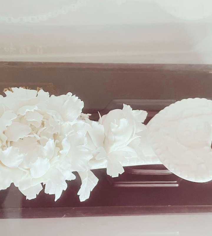 Reduced ! Chinese porcelain Artwork - Auspicious & Favoring White Porcelain Ornament
