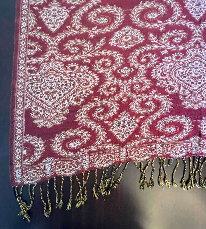 Vintage Luxury Super Soft Cashmere Pashmina Women's Shawl - Silk Mix with Fringe, 72cm x 200cm