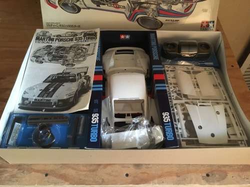 TAMIYA MARTINI PORSCHE 935 TURBO 1:12 IDENTICAL SCALE MODEL KIT (UNBUILT)