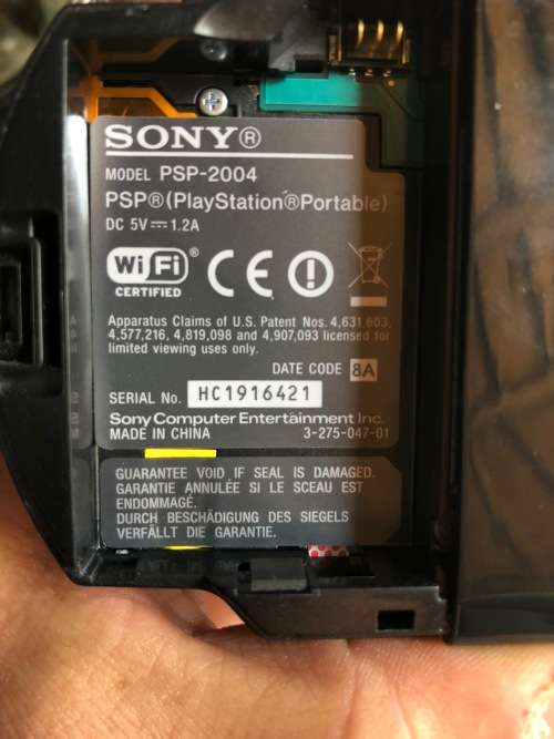 SONY PSP + 7x GAMES + 2GB MEMORY CARD + ACCESSORIES (USED - EXCELLENT CONDITION)