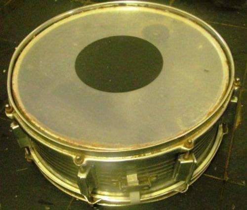 Quality Wood Pearl Drums (Made in Japan)