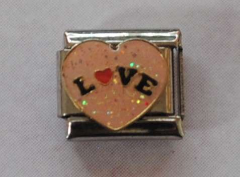 ITALIAN CHARMS - PINK GLITTER HEART WITH WORD LOVE (FITS NOMINATION)