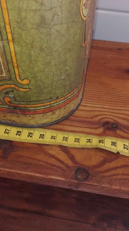 Vintage bread tin