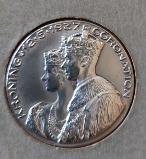 1937 SILVER CORONATION MEDALIONS X2  ONE NORTHERN RHODESIA AND ONE UNION OF SOUTH AFRICA