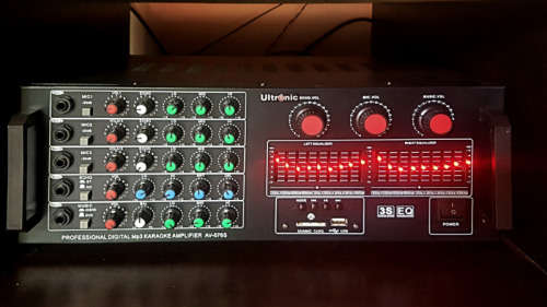 Ultronic Amplifier with Bluetooth 2800 Watts output