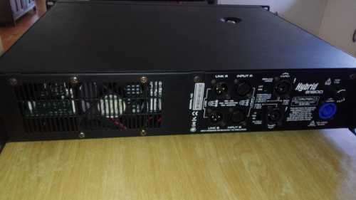 Hybrid B1800 power amplifier