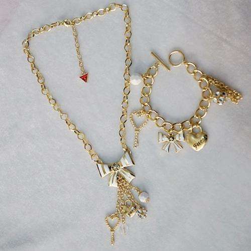 Set of Exquisite jewelry original Guess Necklace and bracelet in Silver or Gold!!!