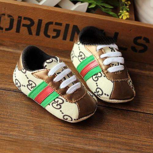 Guess the iconic striped wind toddler baby shoes.