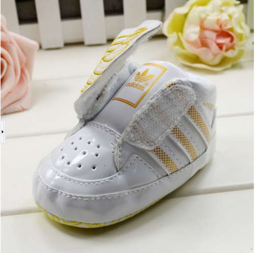 Comfort Adidas white angels toddlers Sneaker shoes.