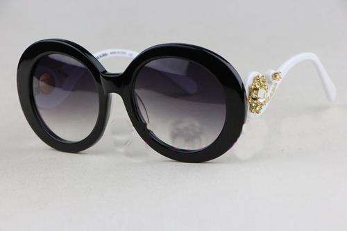 Most trendy PRADA cycle cloud stylish female stars sunglasses.