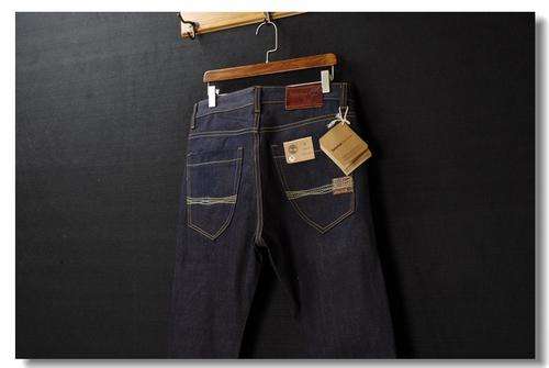 Brand new TIMBERLAND original bootmakers straight fit strong jeans for men.