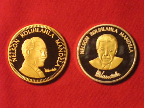 Nelson Mandela SIgnature Set - 24K Gold plated and Silver plated medallions * ONE BID TO TAKE BOTH*