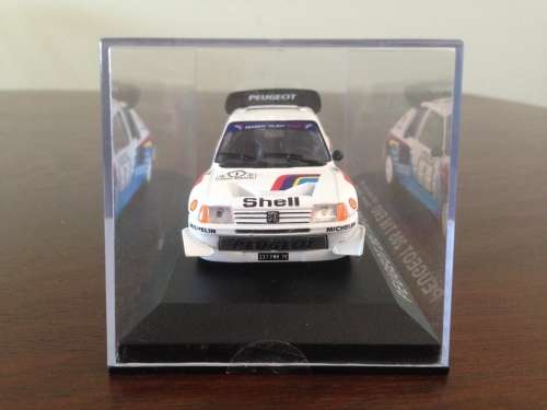 IXO/De Agostini  Peugeot 205 T16 EVO - 1000 Lakes Rally 1986