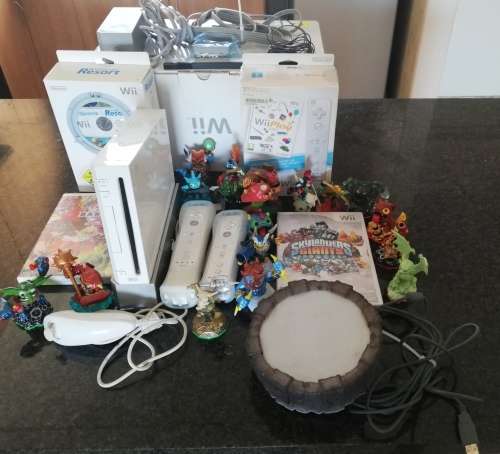 Wii Console White with Skylanders and Wii Sports and Resort Games Combo Bargain Buy
