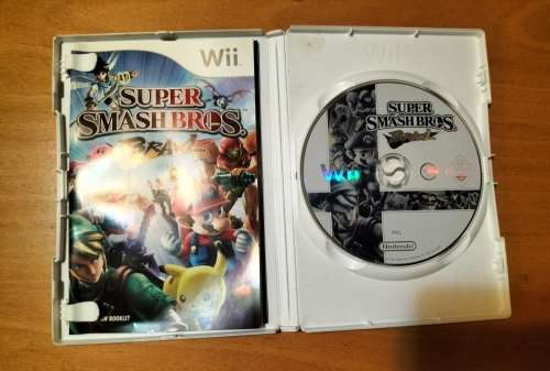 Wii game : Super Smash Bros Brawl (Wii)