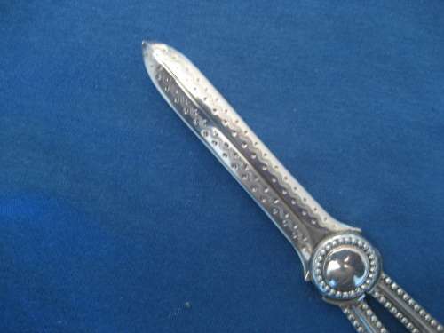 DECORATIVE WALKER & HALL SILVER PLATE GRAPE SCISSORS ANTIQUE BRIGHT CUT