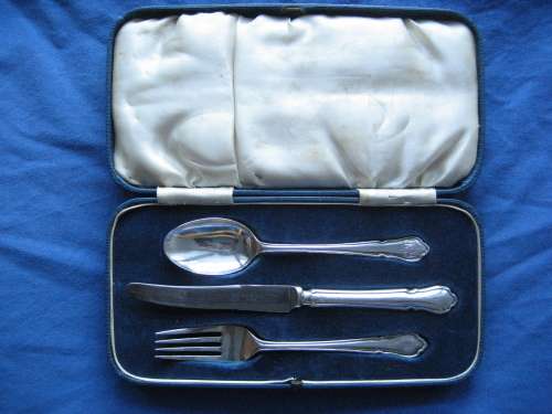 Sterling Silver 3 Piece Christening Set / Childs Cutlery Set Sheffield Dubarry Pattern Fitted Case