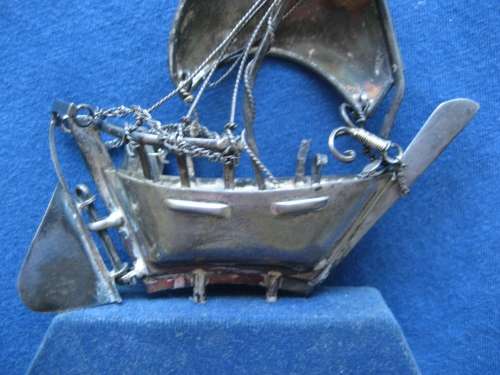 Sterling Silver Model of an Arabian Dhow stamped 925 on Blue Felt Plinth