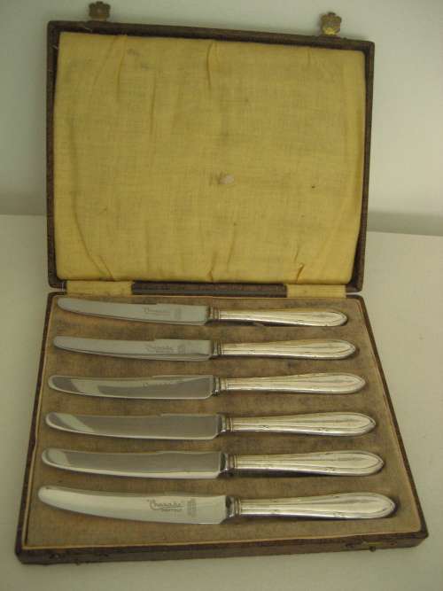 Vintage Set of Six Cased Fruit Knives with Sterling Silver Handles Sheffield 1938
