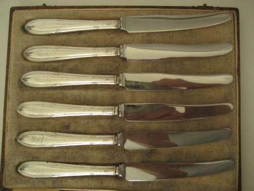 Vintage Set of Six Cased Fruit Knives with Sterling Silver Handles Sheffield 1938