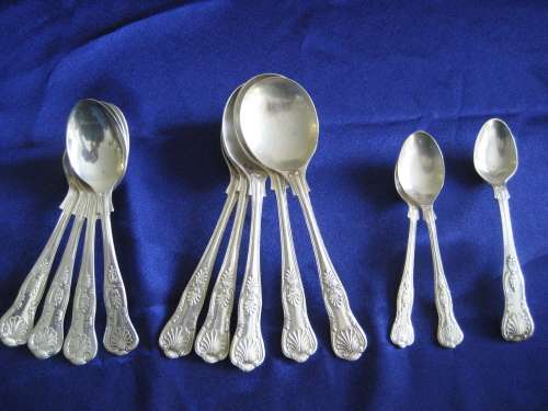 Kings Pattern Spoons Job Lot Fruit, Tea and Coffee Spoons and an Egg Spoon