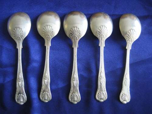 Kings Pattern Spoons Job Lot Fruit, Tea and Coffee Spoons and an Egg Spoon
