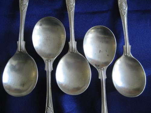 Kings Pattern Spoons Job Lot Fruit, Tea and Coffee Spoons and an Egg Spoon